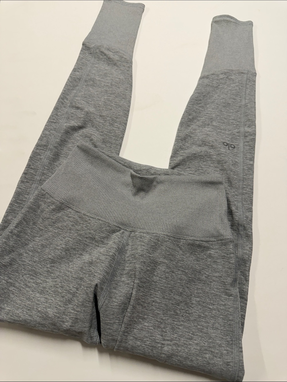 ALO Yoga silver Airbrush High-Waist